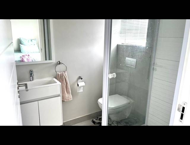 3 BEDROOM APARTMENT FOR SALE IN MANOR ESTATES